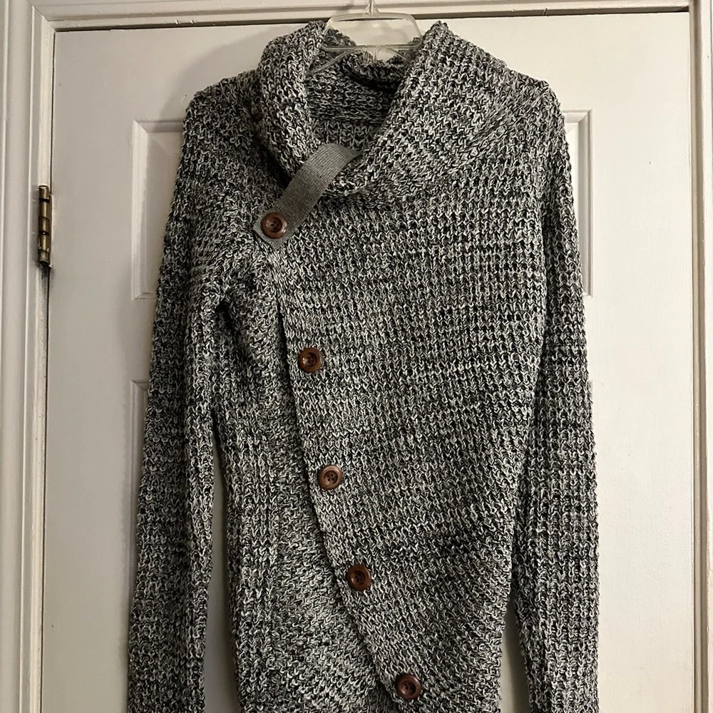 Sweater - Picture 1 of 1